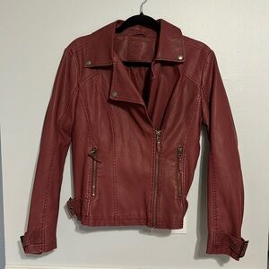 Max Studio jacket 
Size Medium 
Maroon 
Great condition